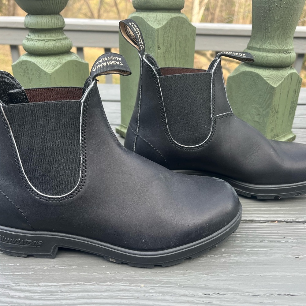 Blundstone Unisex 510 Black Boots, Black, 9 Women / 7 Men